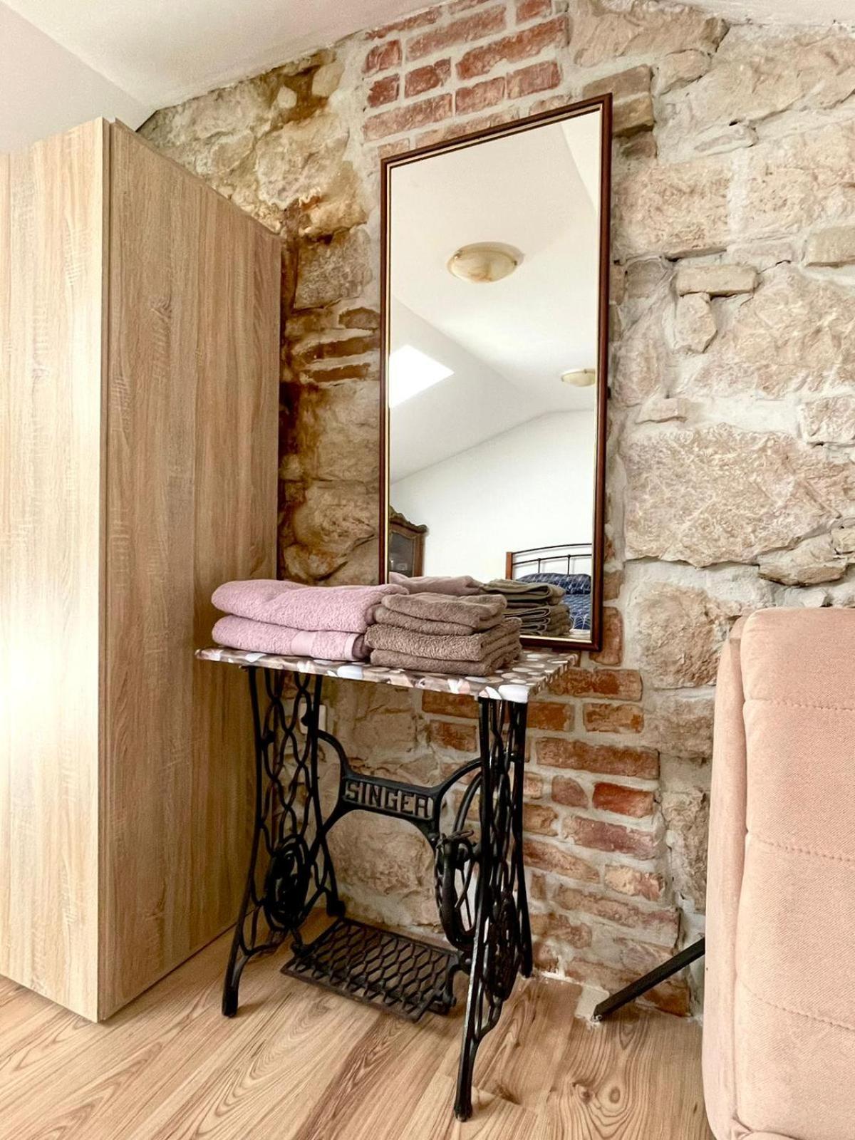 Apartmani Mauro Sa Terasom Crikvenica Kültér fotó